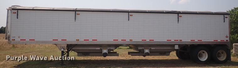 image for item DN1900 2010 Timpte Super Hopper  grain trailer