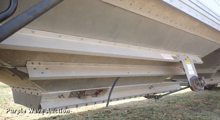 image for item DN1900 2010 Timpte Super Hopper  grain trailer