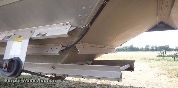 image for item DN1900 2010 Timpte Super Hopper  grain trailer