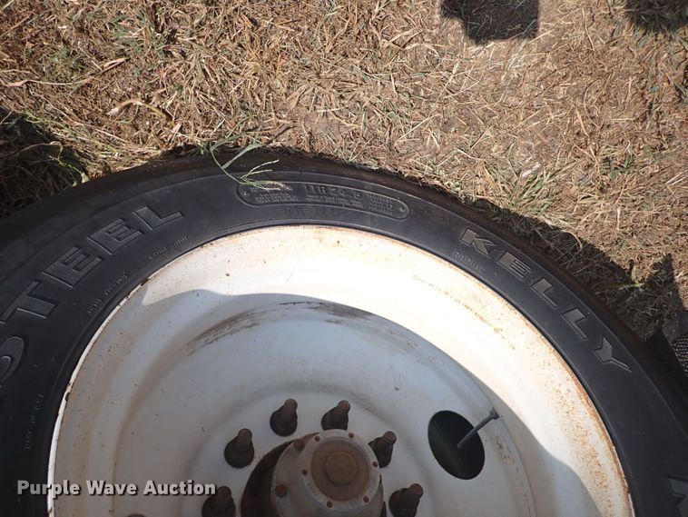 image for item DN1900 2010 Timpte Super Hopper  grain trailer