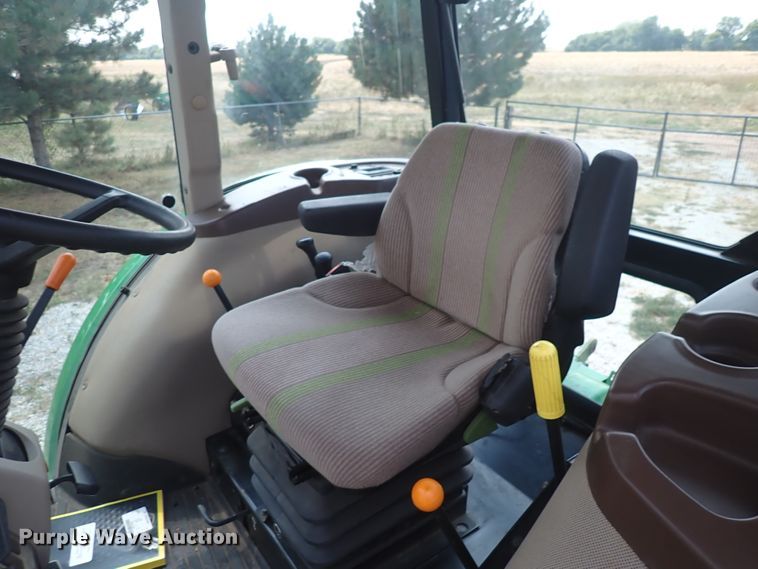 image for item DN1901 2007 John Deere 6603  tractor