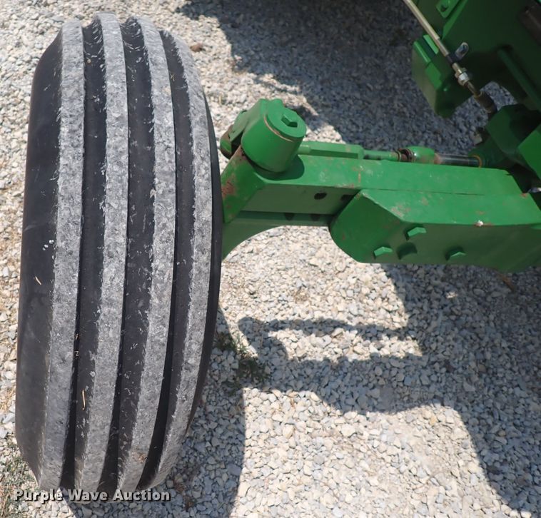 image for item DN1901 2007 John Deere 6603  tractor