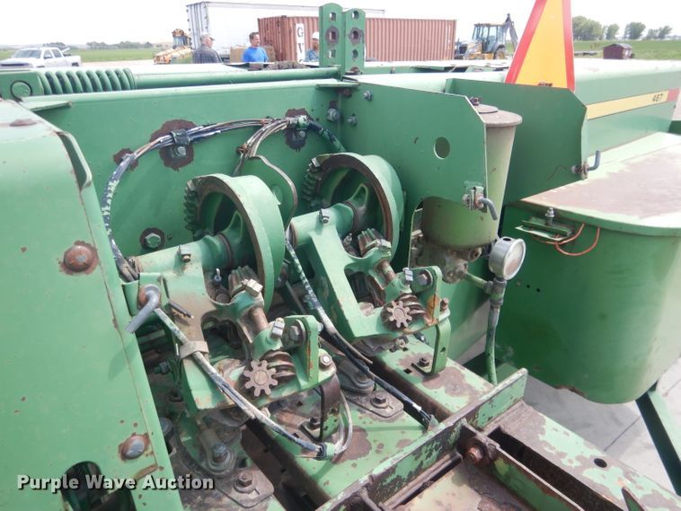 image for item HU9266 1986 John Deere 467  small square baler