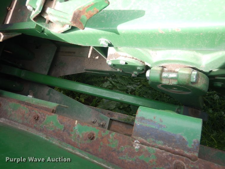 image for item HU9266 1986 John Deere 467  small square baler