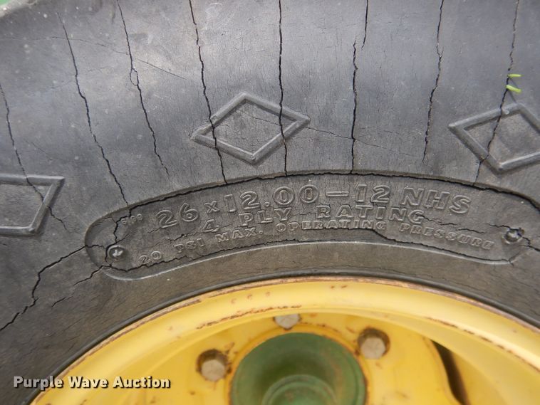 image for item HU9266 1986 John Deere 467  small square baler