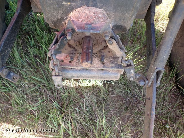 image for item IN9560 1979 Massey Ferguson 245  tractor