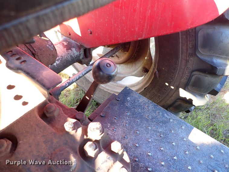 image for item IN9560 1979 Massey Ferguson 245  tractor