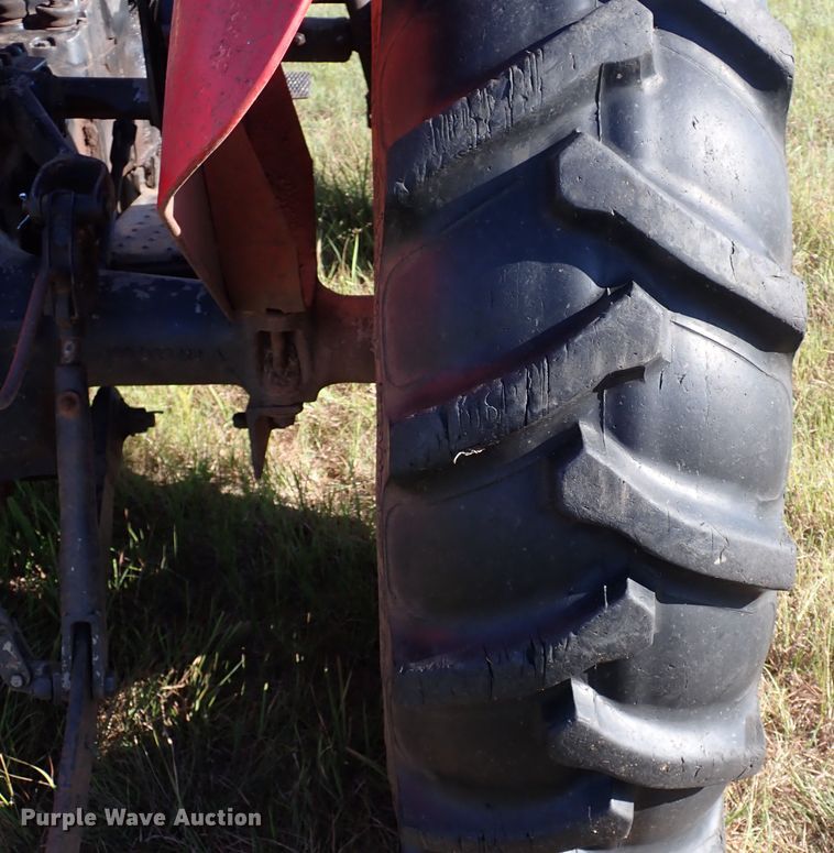 image for item IN9560 1979 Massey Ferguson 245  tractor