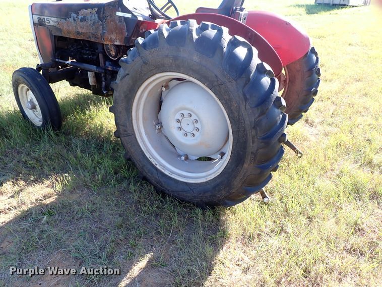 image for item IN9560 1979 Massey Ferguson 245  tractor