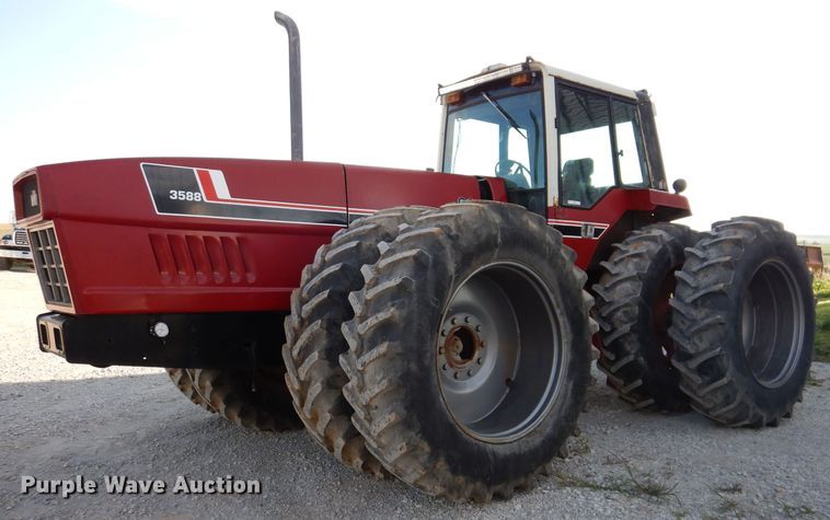 image for item IN9849 International 3588  4WD tractor