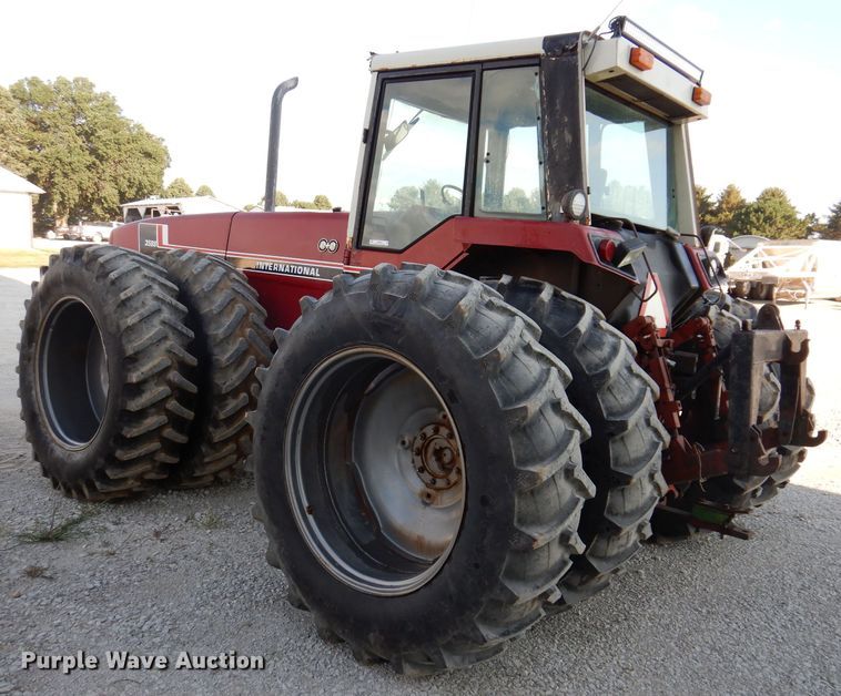 image for item IN9849 International 3588  4WD tractor