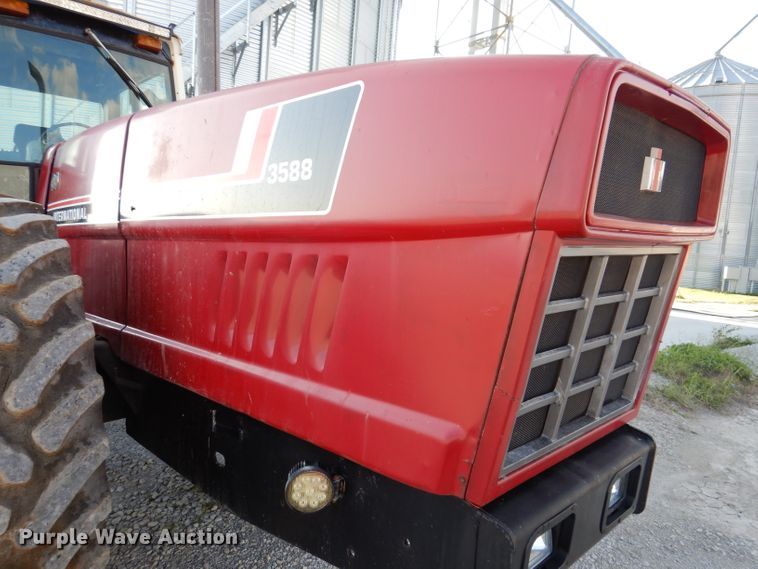 image for item IN9849 International 3588  4WD tractor