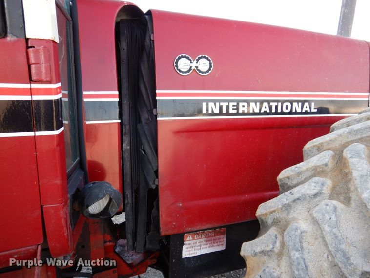 image for item IN9849 International 3588  4WD tractor