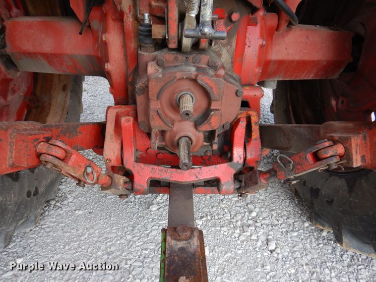 image for item IN9849 International 3588  4WD tractor