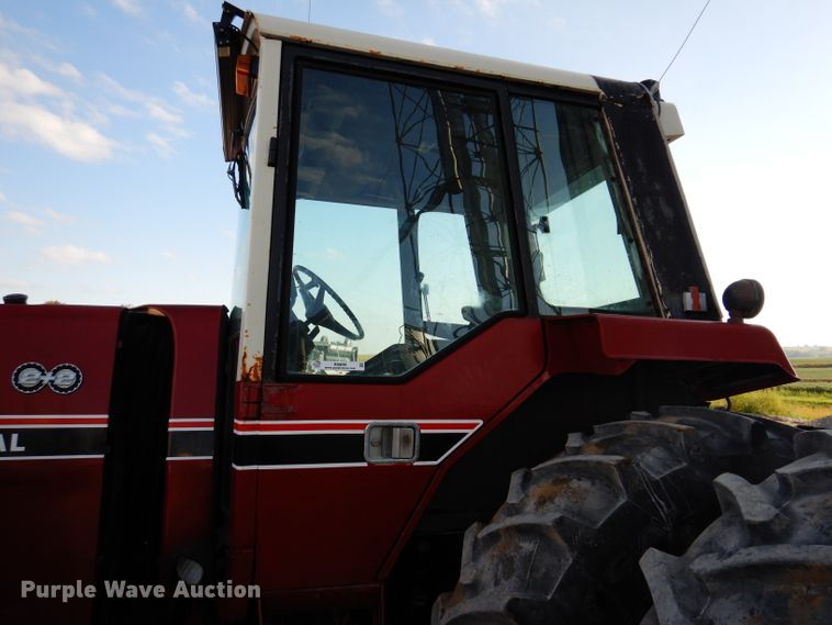 image for item IN9849 International 3588  4WD tractor