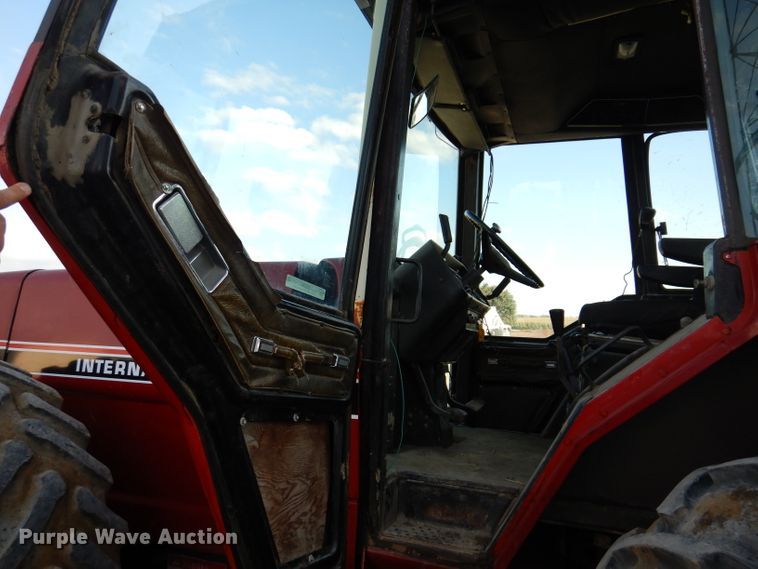 image for item IN9849 International 3588  4WD tractor