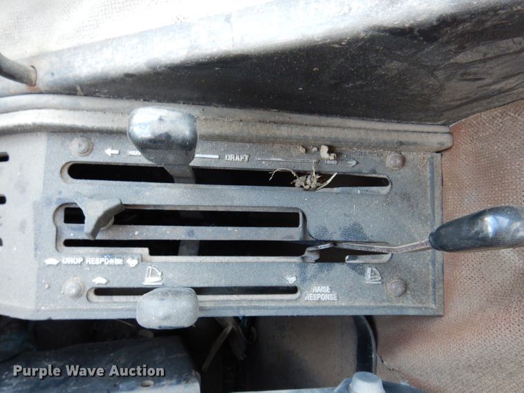 image for item IN9849 International 3588  4WD tractor