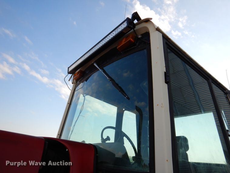 image for item IN9849 International 3588  4WD tractor