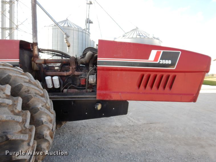 image for item IN9849 International 3588  4WD tractor