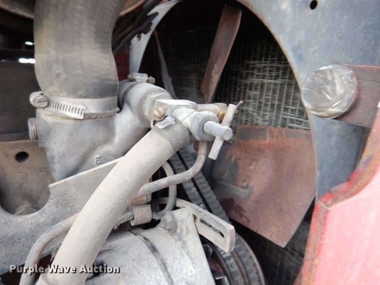 image for item IN9849 International 3588  4WD tractor