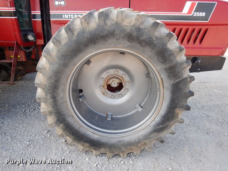 image for item IN9849 International 3588  4WD tractor