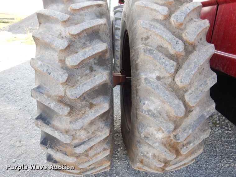 image for item IN9849 International 3588  4WD tractor