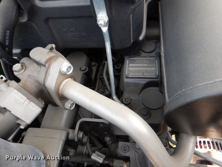 image for item IR9033 2017 John Deere 3025E  MFWD tractor