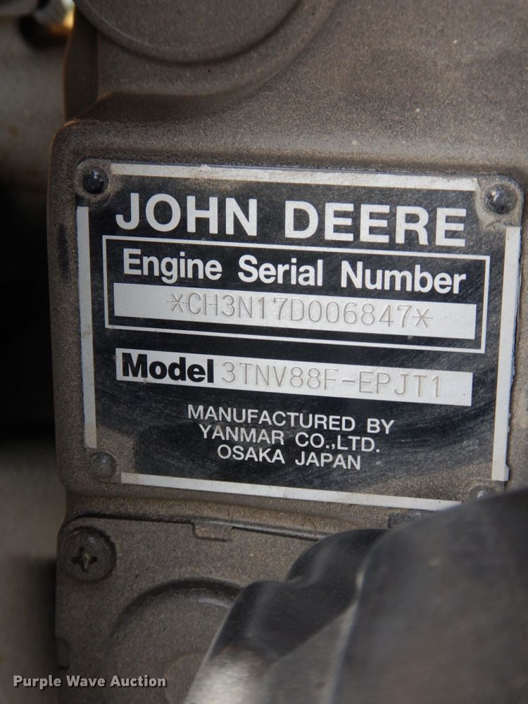 image for item IR9033 2017 John Deere 3025E  MFWD tractor