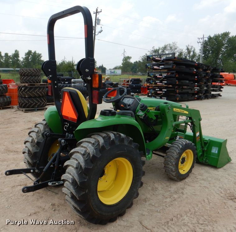 image for item IR9034 2017 John Deere 3025E  MFWD tractor