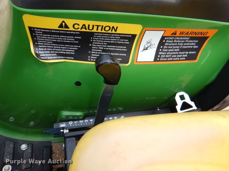 image for item IR9034 2017 John Deere 3025E  MFWD tractor