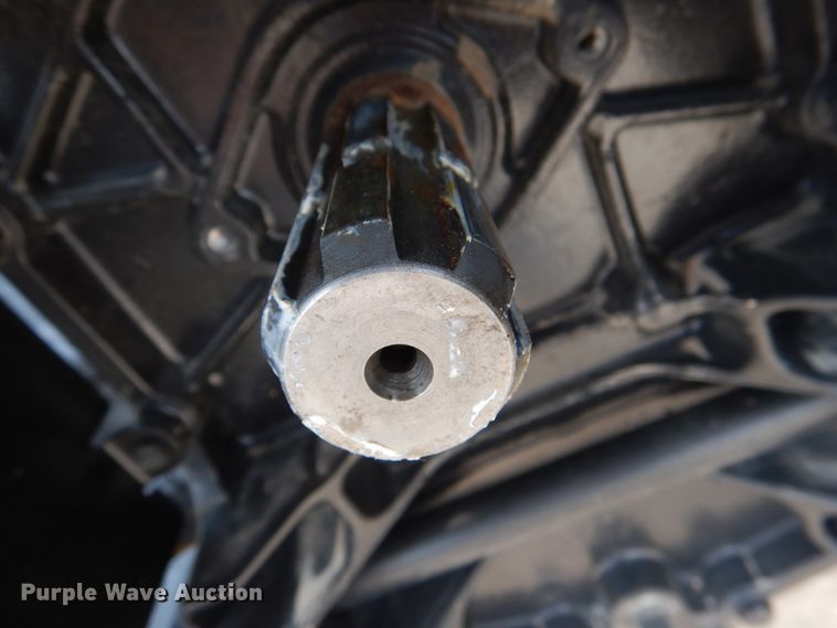 image for item IR9034 2017 John Deere 3025E  MFWD tractor