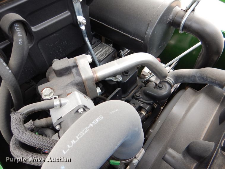 image for item IR9034 2017 John Deere 3025E  MFWD tractor