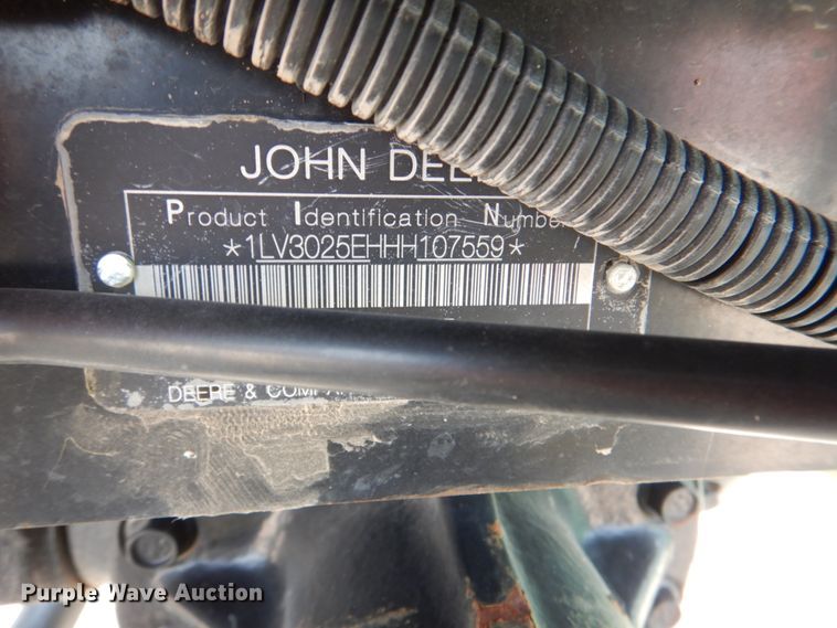 image for item IR9034 2017 John Deere 3025E  MFWD tractor