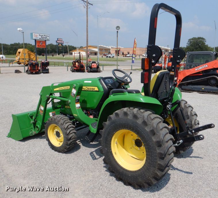 image for item IR9037 2017 John Deere 3025E  MFWD tractor