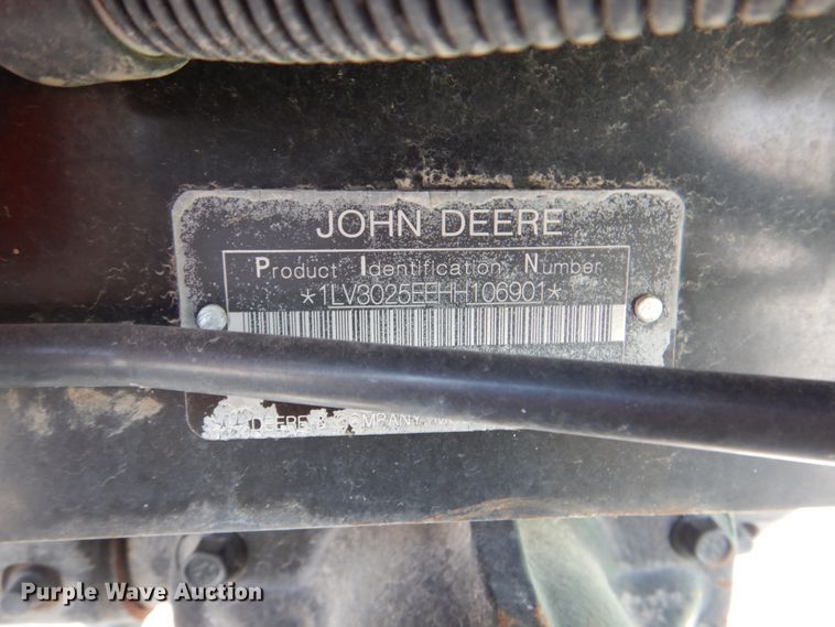 image for item IR9037 2017 John Deere 3025E  MFWD tractor