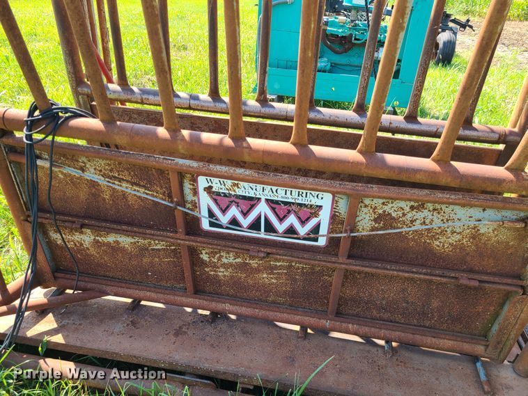 image for item IU9298 W-W  squeeze chute