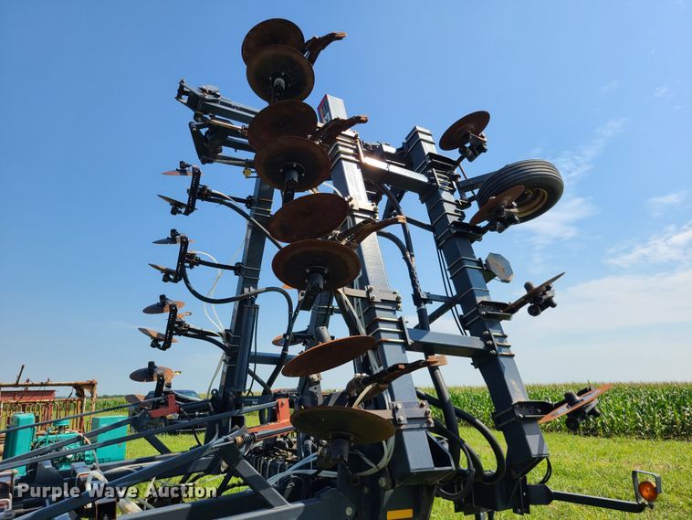 image for item IU9300 Flexi-Coil 8100  air seeder toolbar