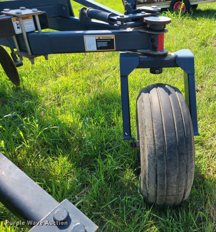 image for item IU9300 Flexi-Coil 8100  air seeder toolbar