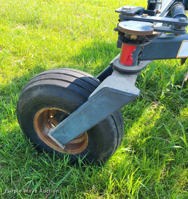 image for item IU9300 Flexi-Coil 8100  air seeder toolbar