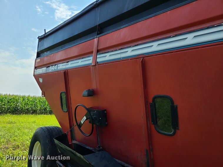 image for item IU9303 Brent 544  gravity wagon