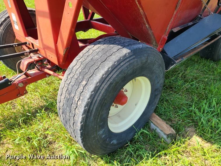 image for item IU9303 Brent 544  gravity wagon