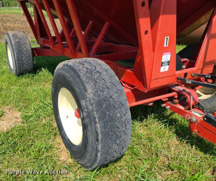 image for item IU9303 Brent 544  gravity wagon