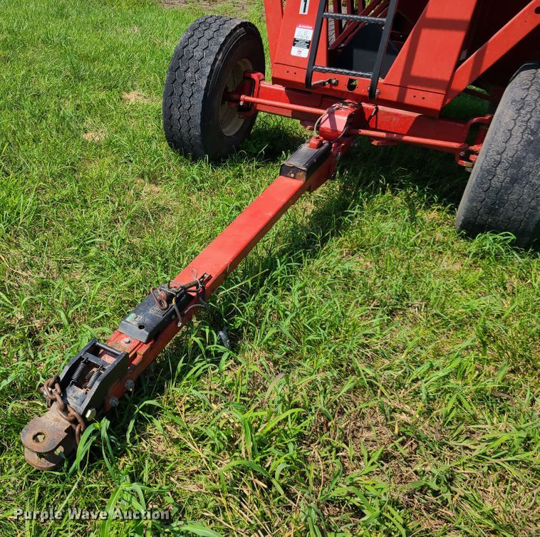 image for item IU9303 Brent 544  gravity wagon