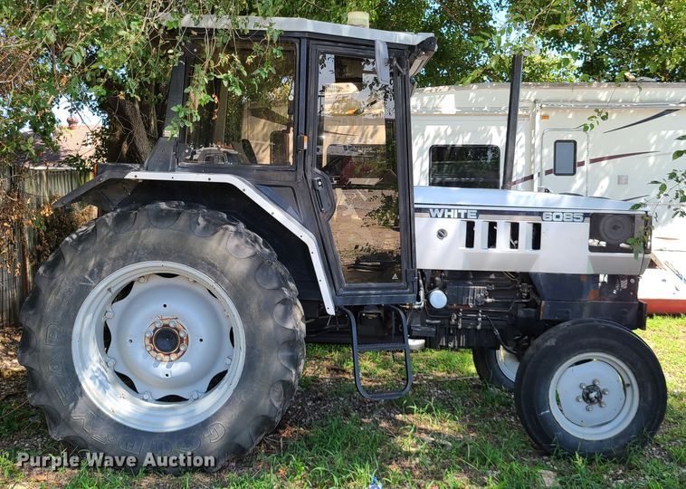 image for item IU9337 1995 White 6085  tractor