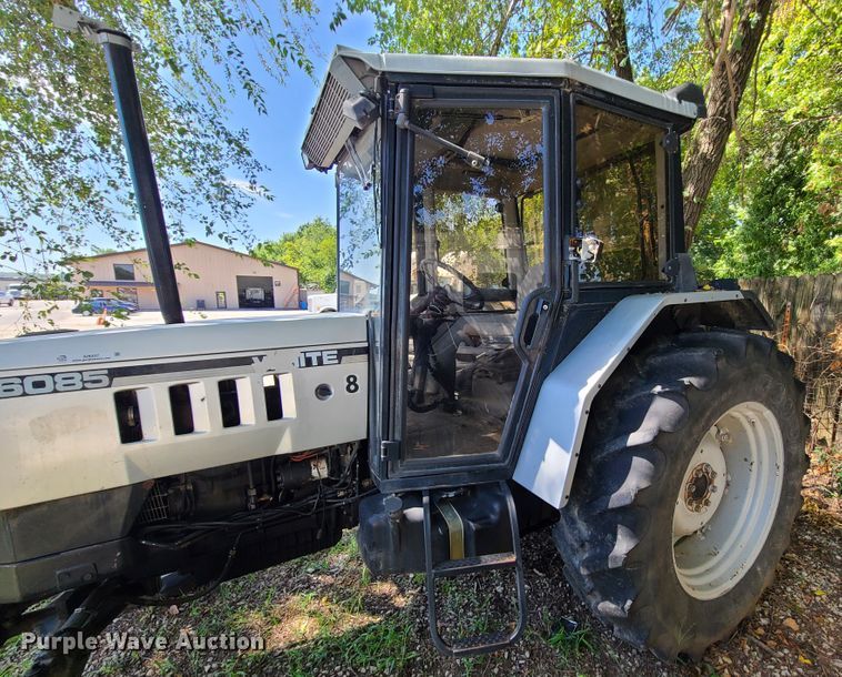 image for item IU9337 1995 White 6085  tractor
