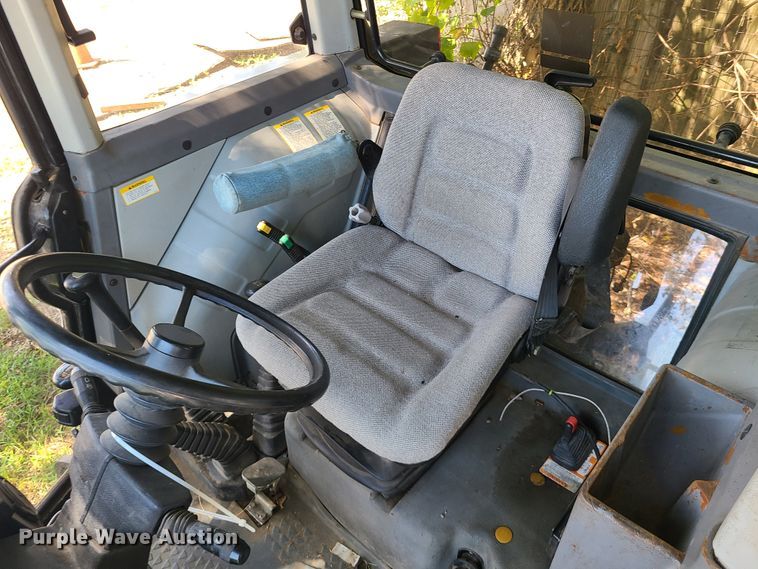 image for item IU9337 1995 White 6085  tractor