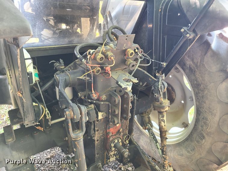 image for item IU9337 1995 White 6085  tractor