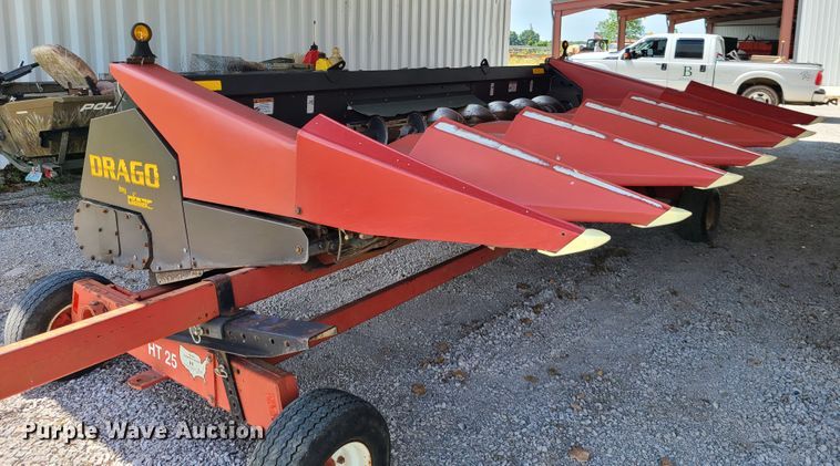 image for item IU9395 2006 Drago N6TR  corn head