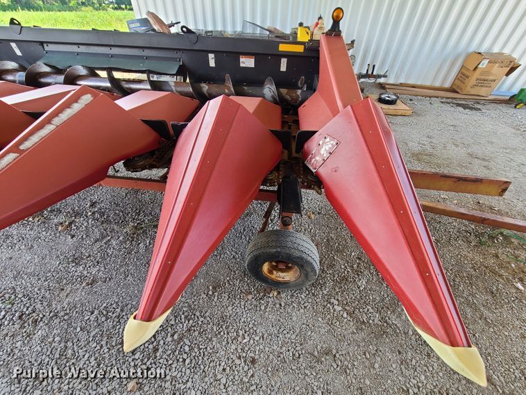 image for item IU9395 2006 Drago N6TR  corn head