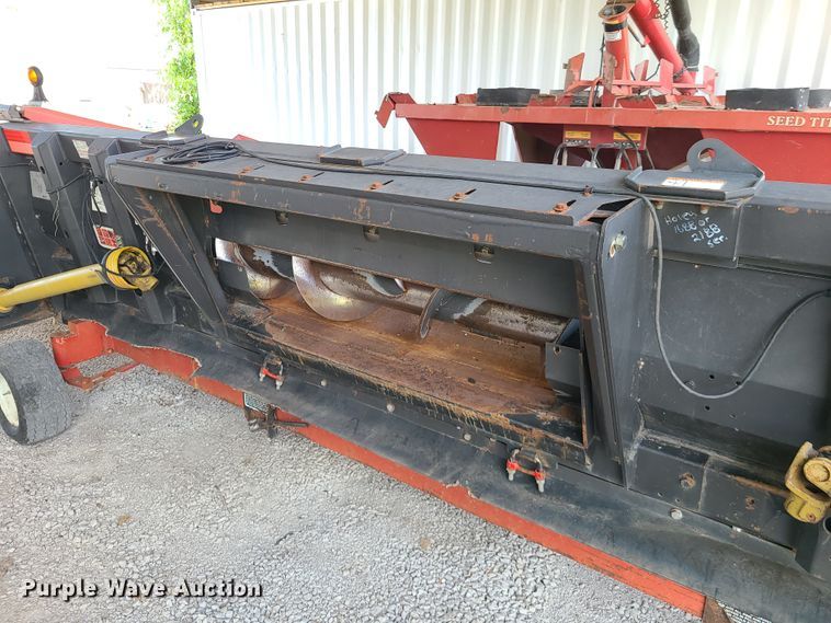 image for item IU9395 2006 Drago N6TR  corn head